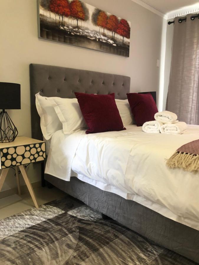 The Outlook Guest House 뉴캐슬 외부 사진
