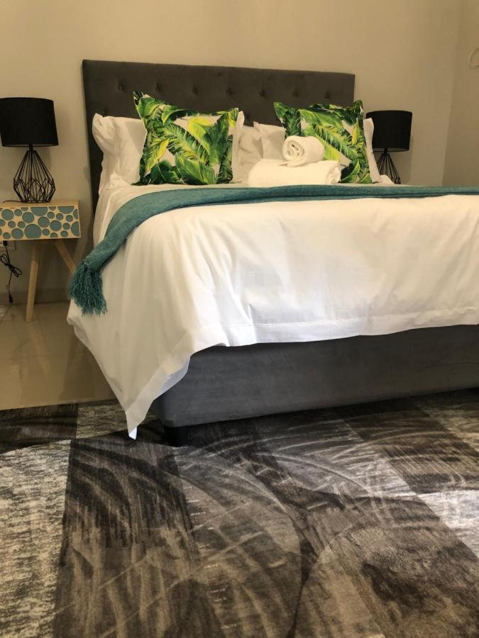 The Outlook Guest House 뉴캐슬 외부 사진