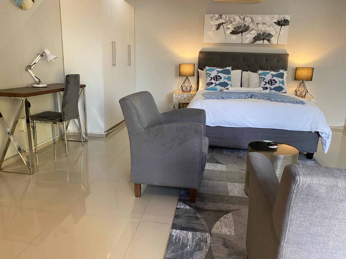 The Outlook Guest House 뉴캐슬 외부 사진